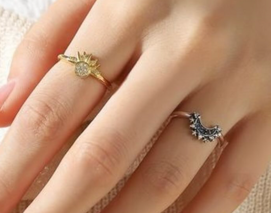 Anillo Sol y Luna 2 en 1 – Armonía Cósmica en Tus Manos